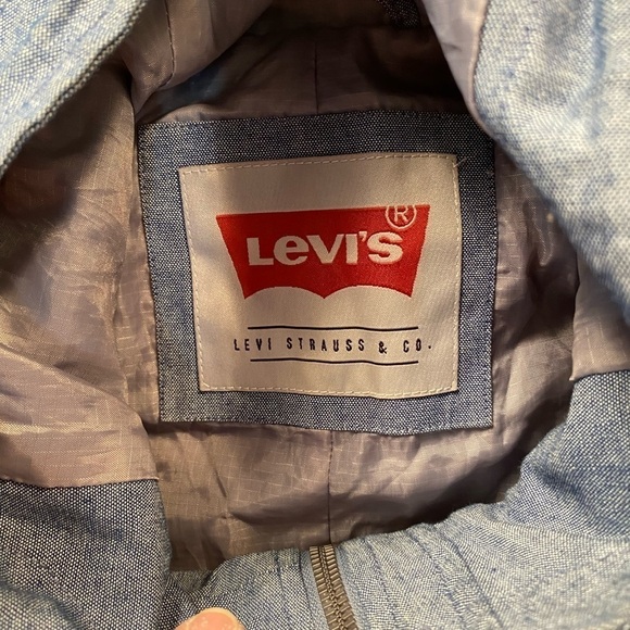 Levi’s Hooded Denim Jacket Medium (GX) - Picture 11 of 16